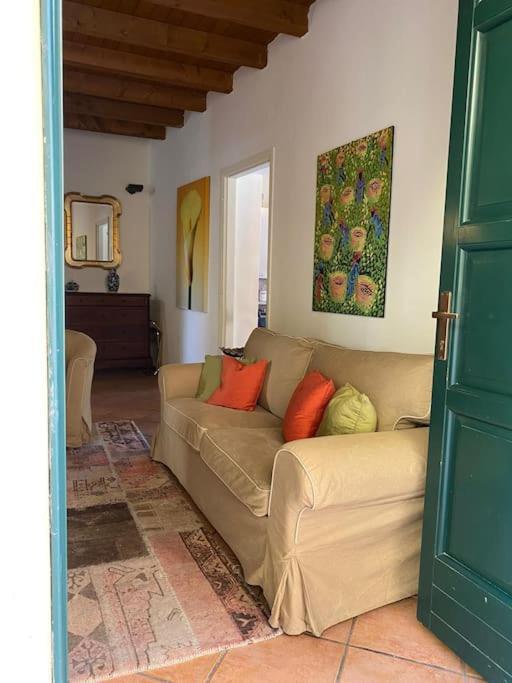 La Casa Nel Borgo Apartment Angera Ngoại thất bức ảnh